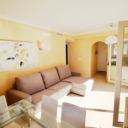 Atico Con Piscina Privada En Primera Linea Lägenhet Denia Rum bild