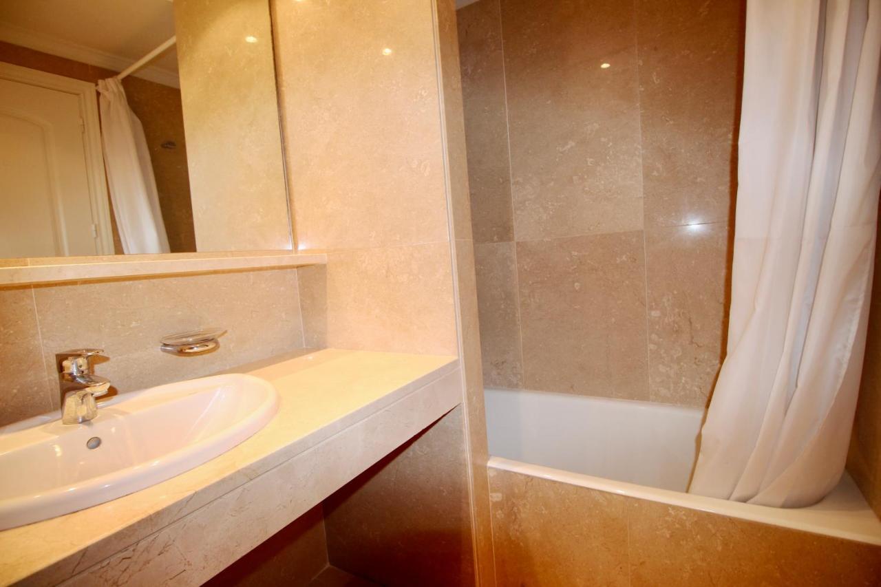 Atico Con Piscina Privada En Primera Linea Lägenhet Denia Rum bild