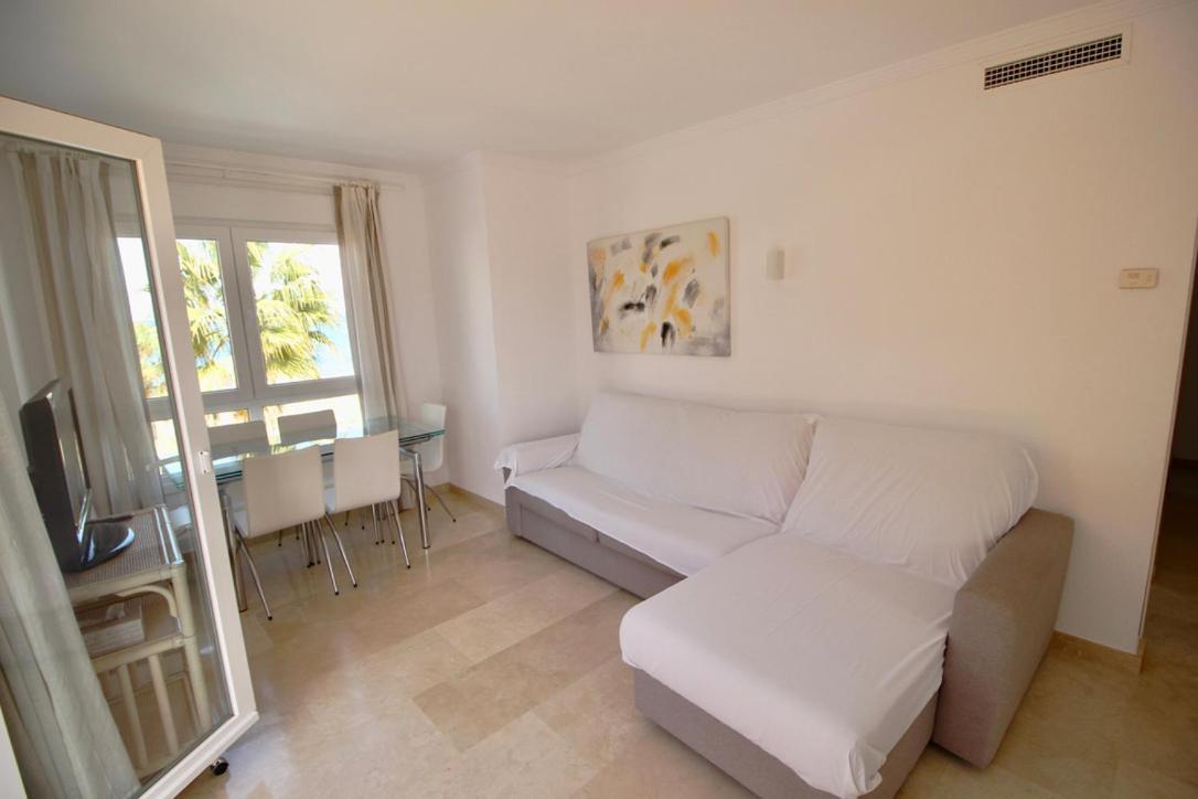 Atico Con Piscina Privada En Primera Linea Lägenhet Denia Exteriör bild