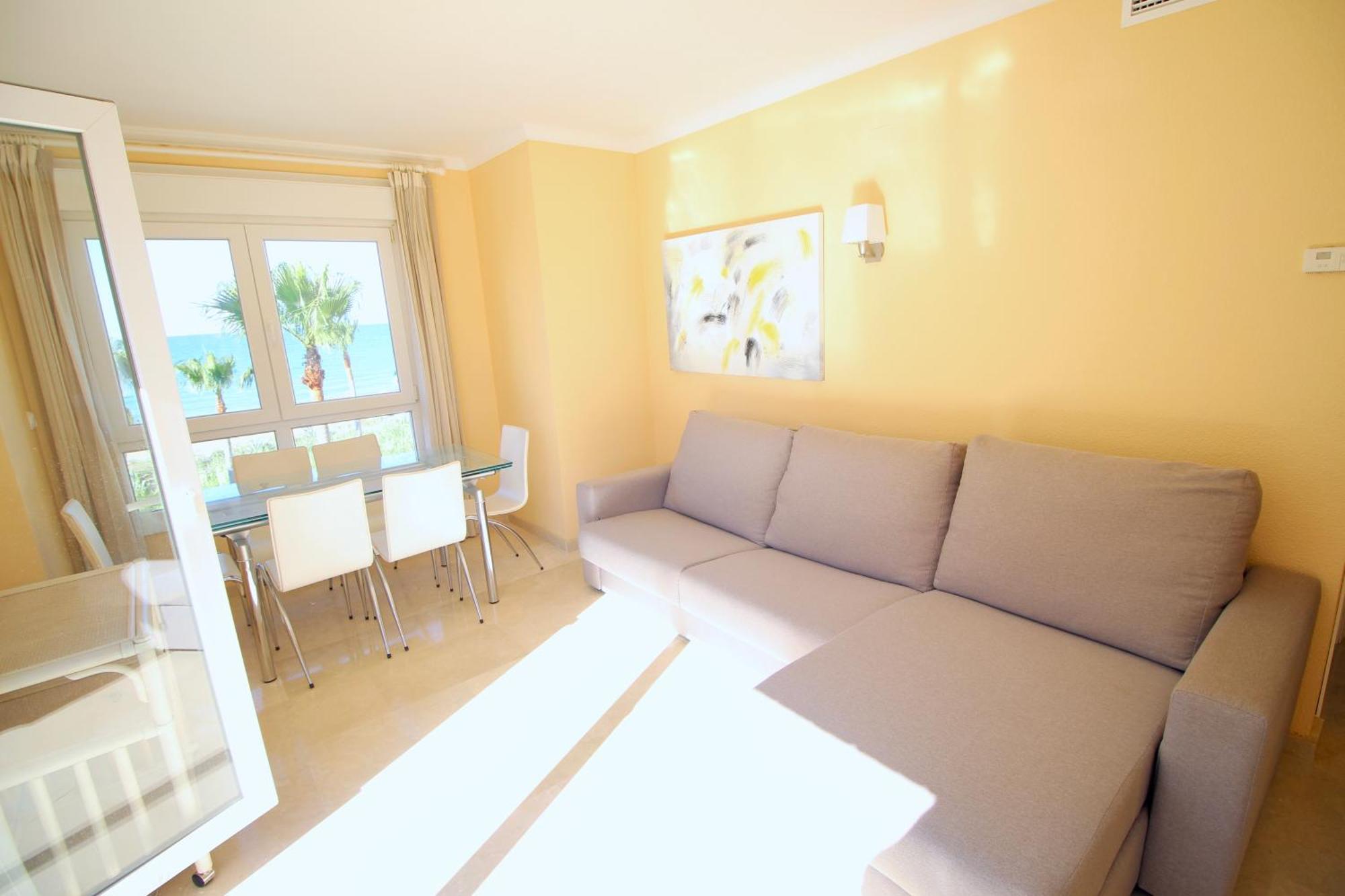 Atico Con Piscina Privada En Primera Linea Lägenhet Denia Rum bild