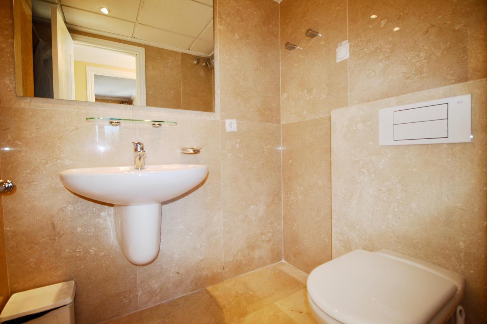 Atico Con Piscina Privada En Primera Linea Lägenhet Denia Rum bild